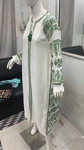 Boho Chic Lin Maxi Robe Machine Broderie Noir Ukrainien Vyshyvanka Designs Manches Courtes 100% Coton Tissé Taille Naturelle - Product Image 3