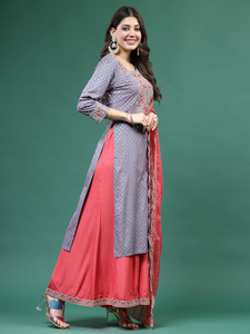 Ensembles Kurta Sharara Dupatta en rayonne grise à col en V pour femmes, vente en gros, meilleure qualité, vêtements ethniques - Product Image 6