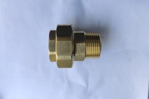 Accesorios forjados de alto pulido de latón de primera calidad Mecanizado de precisión de alta resistencia OEM Componentes industriales personalizables Plomería - Product Image 4