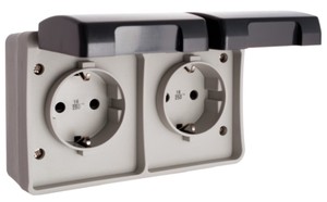 Presa doppia impermeabile fissa per montaggio a superficie con coperchio 2P+T IP44 16A 250V (Solera 3366) - Product Image 1