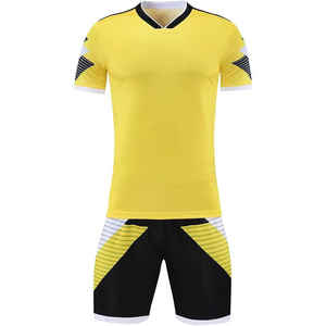 Uniformes de fútbol al por mayor de alta calidad nuevo diseño personalizado uniforme de fútbol camiseta de fútbol, camiseta de fútbol - Product Image 1