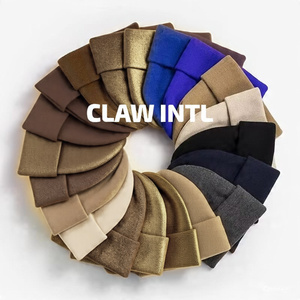 Fournisseur de bonnets brodés côtelés épais OEM pour hommes Bonnets à tricoter personnalisés Chapeaux à logo Bonnet en acrylique à revers - Product Image 4