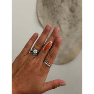 Anillo Artesanal Navajo de Concha de Ostra Espinosa y Plata de Ley, Talla 7.5 - Product Image 2