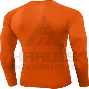 Venta al por mayor de la camiseta de los hombres más tamaño liso logotipo personalizado camiseta de alta calidad para los hombres - Product Image 2