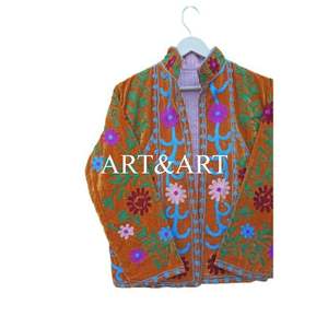 Chaqueta Acolchada Suzani de Invierno de la Mejor Calidad para Mujer, Ecológica, Transpirable, de Secado Rápido, 100% Algodón, Bordado Floral, Personalizable - Product Image 2