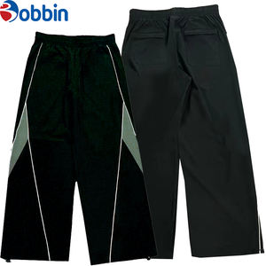 กางเกงวอร์มขายาวทรงหลวมแบบมีแถบสะท้อนแสงสำหรับผู้ชาย ออกแบบโลโก้เองได้ กางเกงแทร็คไซส์ใหญ่ ผ้าไนลอน สไตล์สตรีทแวร์ สำหรับกิจกรรมกลางแจ้ง - Product Image 4