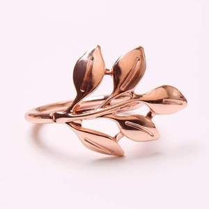 Gold Leaf Shape Napkin Ring Attractive Design <b>Tissue</b> Holder Accessory for Home and <b>Wedding</b> Dining Table - Product Image 3