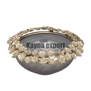 ชามแก้ว urli สำหรับตกแต่งงานแต่งงานทำจากโลหะงานหัตถกรรมดีไซน์ดอกไม้ทำจากโลหะสีทอง - Product Image 1