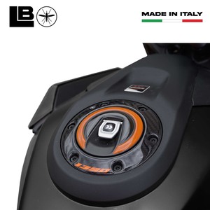 Adesivo Protettivo 3D per Tappo Serbatoio Personalizzato 2024 Compatibile con KTM 1390 Super Duke R - Product Image 3