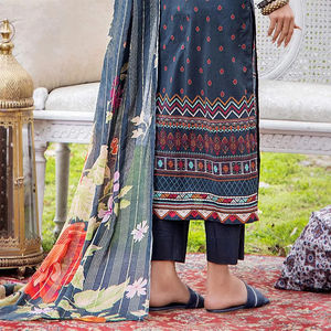 Vente en gros de qualité supérieure 2025 dernière conception dames été Shalwar Kameez concevoir votre propre pelouse robe en coton Maxi - Product Image 6