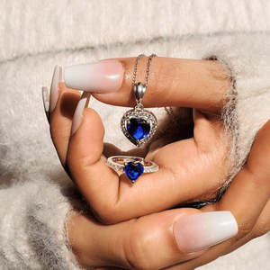 Ensemble bague et pendentif Hallmark Silver Timeless Heart & Sapphire, bijoux élégants, idée cadeau - Product Image 1