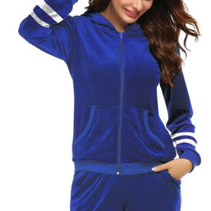 Vêtements de sport pour femmes avec logo personnalisé Ensemble de jogging bleu Nouveau design Pantalon de survêtement long et sweat à capuche décontracté pour l'hiver Logo personnalisable - Product Image 5