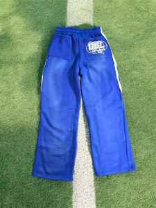 Sweat à capuche imprimé personnalisé délavé à l'acide à ourlet brut et pantalon de survêtement évasé survêtement à rayures latérales pour hommes - Product Image 5