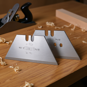 Couteaux trapézoïdaux multi-paquet Stanley avec grande lame pour la découpe - Product Image 3
