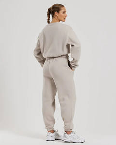 Sudadera de mujer con cuello redondo recortada con piedra y logotipo personalizado, sudadera con hombros caídos y puños acanalados y dobladillo para mujer, sudadera de gran tamaño - Product Image 2