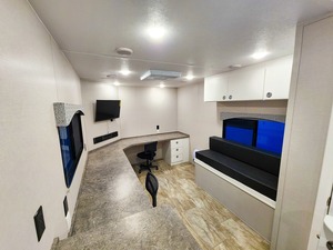 Nuevo Remolque Móvil Prefabricado de 23 Contenedores para Oficina y Baño con Garantía de 3 Años, Diseño Duradero de Alta Calidad - Product Image 5