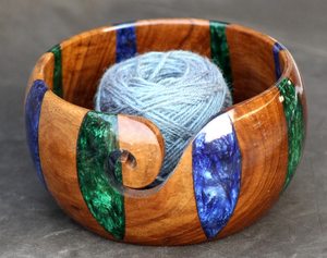 Cuenco de hilo de madera grande y mediano, soporte de hilo de resina auténtico, regalo para tejer, soporte de hilo de ganchillo - Product Image 2