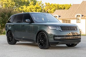 Range Rover P530 SE 2023 d'occasion en excellent état, 523 ch, V8 biturbo, transmission intégrale, pack de finition intérieure premium, non modifié - Product Image 2