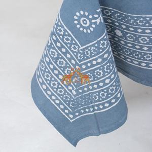 Manteles rectangulares 100% algodón Dabu con estampado floral de Jaipur, hechos a mano con técnicas de bloque, para decoración del hogar. - Product Image 6