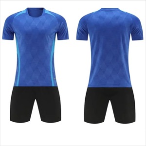 Uniformes de fútbol transpirables con estampado personalizado para hombre, Conjunto de camiseta de fútbol de manga corta para niños, chándales de traje deportivo de secado rápido - Product Image 4