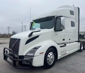 Camion semi-remorque Volvo VNL Sleeper 2023 prêt à l'emploi - Cabine Condo 6x4, 455 CV, Diesel Automatique, Camion d'occasion à vendre - Product Image 2