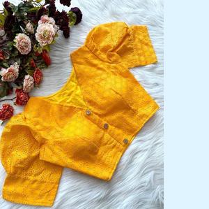 เสื้อเบลาส์ผ้าฝ้ายสำหรับเจ้าสาวในงานปาร์ตี้ปรับทรงได้ออกแบบมาอย่างมีสไตล์และสวมใส่สบาย - Product Image 1