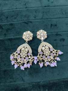 Vente flash Boucles d'oreilles indiennes plaquées or antique avec zircon Boucles d'oreilles pour femmes Bijoux Perles Boucles d'oreilles Bijoux pour femmes - Product Image 3