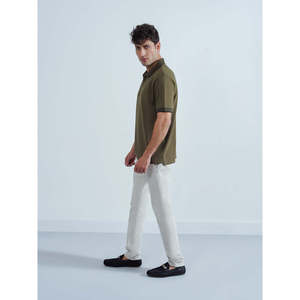 Polo MACIAS de Corte Regular con Logotipo Personalizado, Tejido de Alta Calidad, Bordado con Técnicas de Luz y Sombra, Tallas Grandes hasta 6XL - Product Image 3