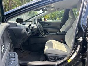 Usado cuidadosamente 2023 Toyota Prius XLE - Product Image 3