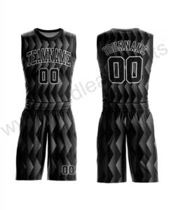 Ensemble de maillots et shorts de basketball personnalisés en polyester respirant et à séchage rapide, grande taille, pour des performances optimales - Product Image 1