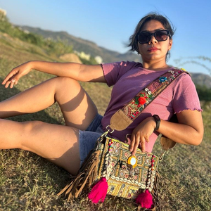Nouvel arrivage de sacs en coton pour femmes Rajasthani véritable fait à la main Tribal Multi couleur Boho Hippie daim cuir frange gland Banjara - Product Image 1