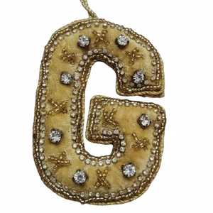 Nouvelles décorations de Noël élégantes en alphabet, ornements suspendus en lettres zardosi faits à la main, cadeaux de mariage personnalisés, décoration de la maison - Product Image 1