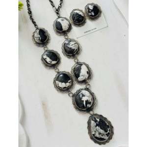 Ensemble de bijoux de mode Peggy Skeets, collier Lariat en argent sterling et buffle blanc - Product Image 3