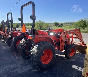 TRACTOR KUBOTA L2501HST 2020 - Product Image 5