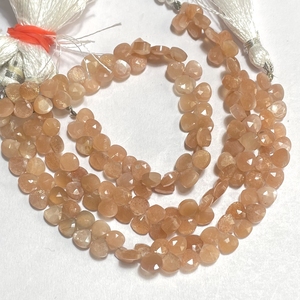 Venta al por mayor de piedras preciosas calibradas de 7mm con forma de corazón facetado de monnstone de melocotón para la fabricación de joyas - Product Image 5