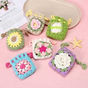Estuche Protector para Auriculares Bluetooth con Diseño Floral, Bolsa para Auriculares y Monedero de Algodón Tejido con Diseño de Girasol de Camelia Creative - Product Image 3