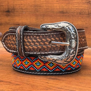 ผู้ผลิตและจำหน่ายชั้นนำ เข็มขัดหนังวัวตะวันตกประดับลูกปัด สำหรับผู้ชายและผู้หญิง พร้อมลวดลายแกะสลักด้วยมือ และหัวเข็มขัดปรับได้ที่ทนทาน - Product Image 4