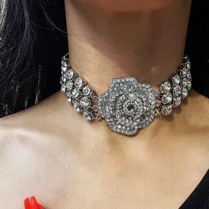 Женское ожерелье с горным хрусталем