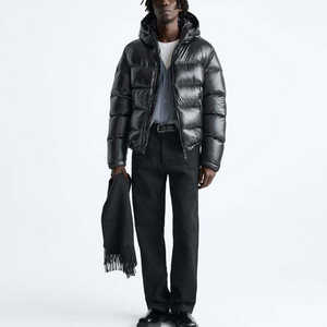 แจ็กเก็ตสำหรับผู้ชายเสื้อคลุมแบบมีฮู้ดสีเทาน้ำหนักเบาผ้าโพลีเอสเตอร์เติมฟอง - Product Image 2