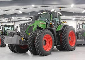 รถแทรกเตอร์อเนกประสงค์ Fent รุ่น 1100 Vario 70 แรงม้า ขับเคลื่อน 4 ล้อ ระบบเกียร์ขับเคลื่อนล้อ  ประสิทธิภาพสูง พร้อมปั๊มเกียร์และเครื่องยนต์สำหรับงานเกษตร ขาย - Product Image 5