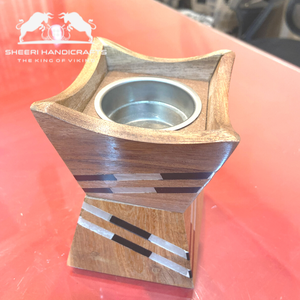 Brûleur d'encens en bois personnalisable et support d'Inde avec des parfums de fraise et de pin - Product Image 1