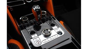 Be-ntl-ey Flying Spur Speed 2024 Usado en Excelentes Condiciones - Product Image 2