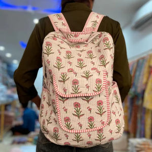 Fait à la main enfants voyage Floral imprimé coton bohème étudiant fermeture éclair sac d'école indien pochette d'ordinateur - Product Image 1