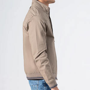 Chaqueta Bomber de vuelo auténtica para hombre de gran oferta para invierno a prueba de viento acolchada y cálida de gran tamaño con posición de logotipo frontal - Product Image 2