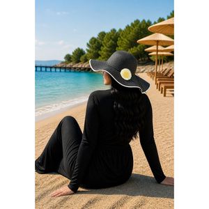Sombrero de Playa de Paja con Detalles Florales, Ala Ancha y Estampado Negro, Estilo Veraniego para Atuendos de Panamá o Estilo Mexicano - Product Image 1