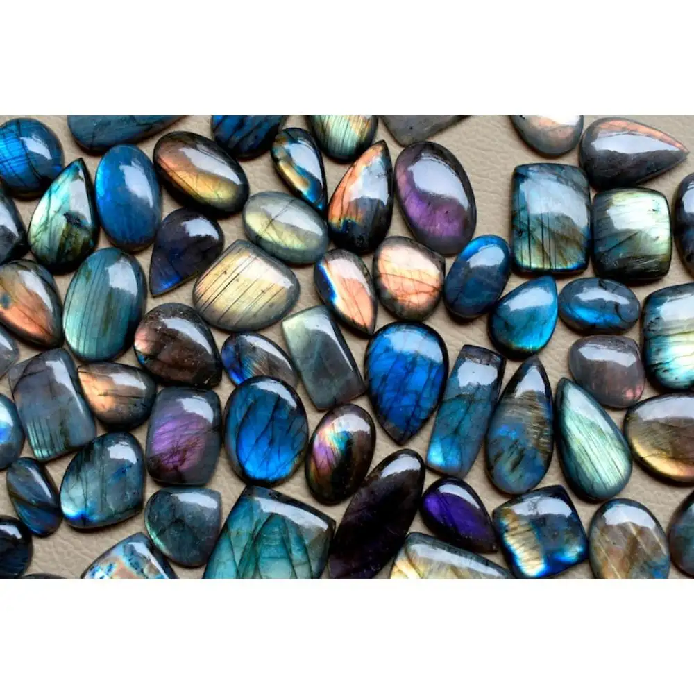 Vendita all'ingrosso di nuovo Design Labradorite Cabochon gemma sfusa per uso curativo da esportatore indiano