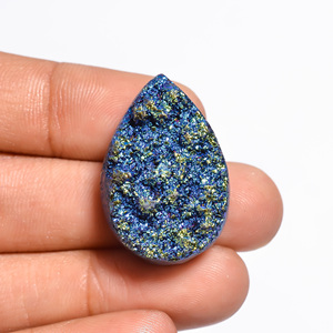 Cabochon d'agate druzy en titane bleu arc-en-ciel naturel en forme de paon de pierres précieuses multicolores avec un mélange étonnant complètement naturel! - Product Image 1