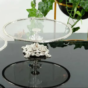 Base para Pastel de Metal con Tapa de Cristal de Lujo para Celebración de Cumpleaños, Recepción de Boda, Fiesta y Exhibición en el Hogar, Hecha a Mano en India - Product Image 1