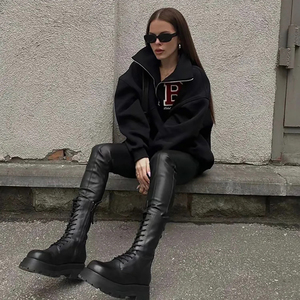 Logo personnalisé polaire femmes pull décontracté épais coton biologique noir demi-fermeture éclair à capuche brodé mode à capuche pour les femmes - Product Image 3