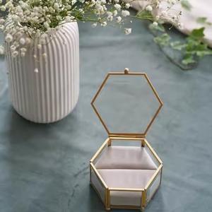 Caja de Almacenamiento de Joyas de Metal Decorativa para el Hogar, Caja de Vanidad Rectangular Ecológica con Latón para Anillos y Collares - Product Image 5